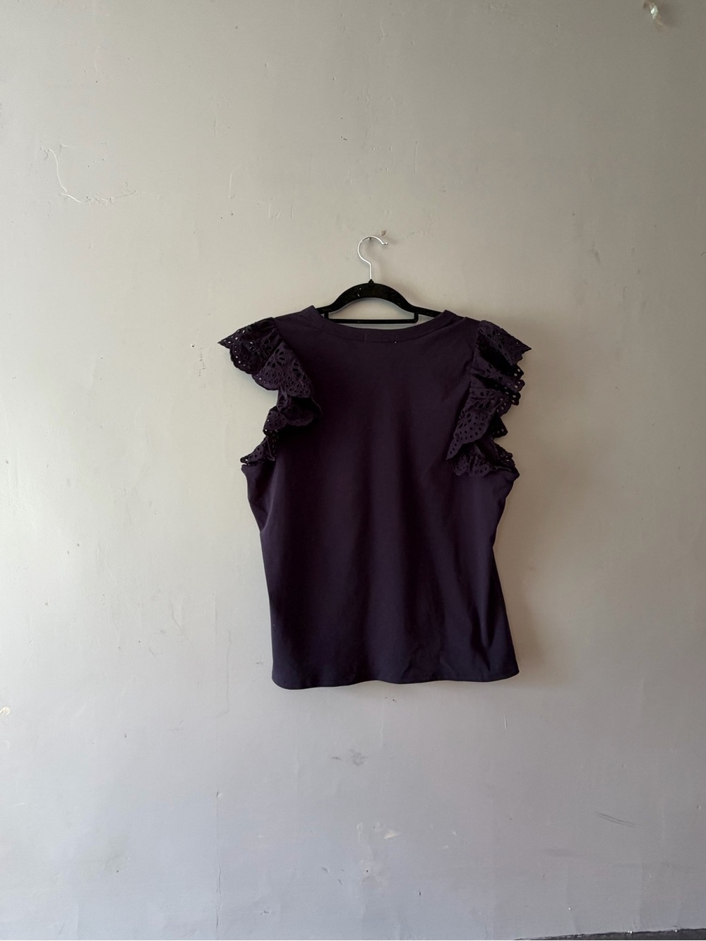 Free Assembly Navy Eyelet Ruffle Tank - Picture 4 of 6